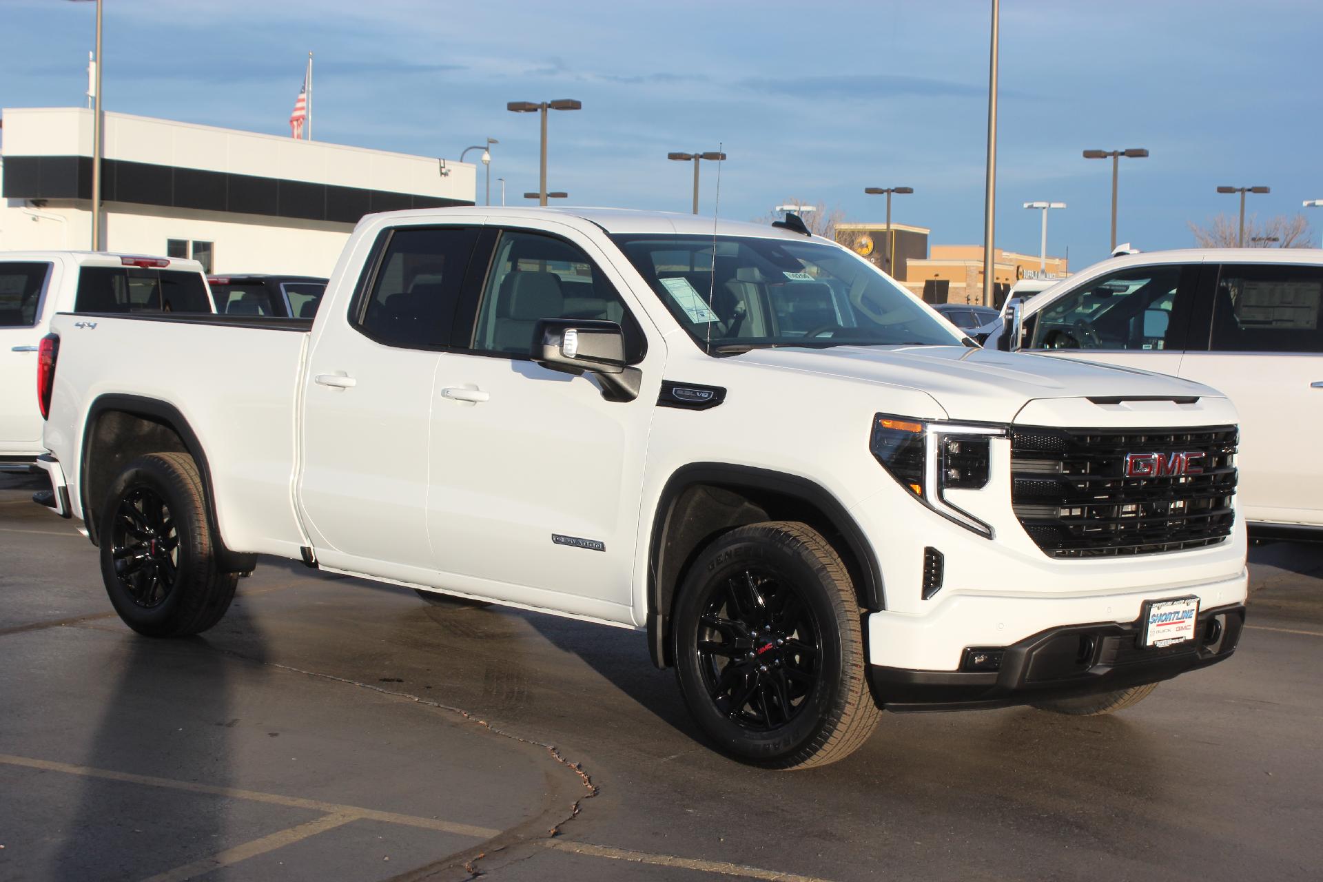 2025 GMC Sierra 1500 Vehicle Photo in AURORA, CO 80012-4011