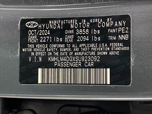 2025 Hyundai ELANTRA Vehicle Photo in Appleton, WI 54913