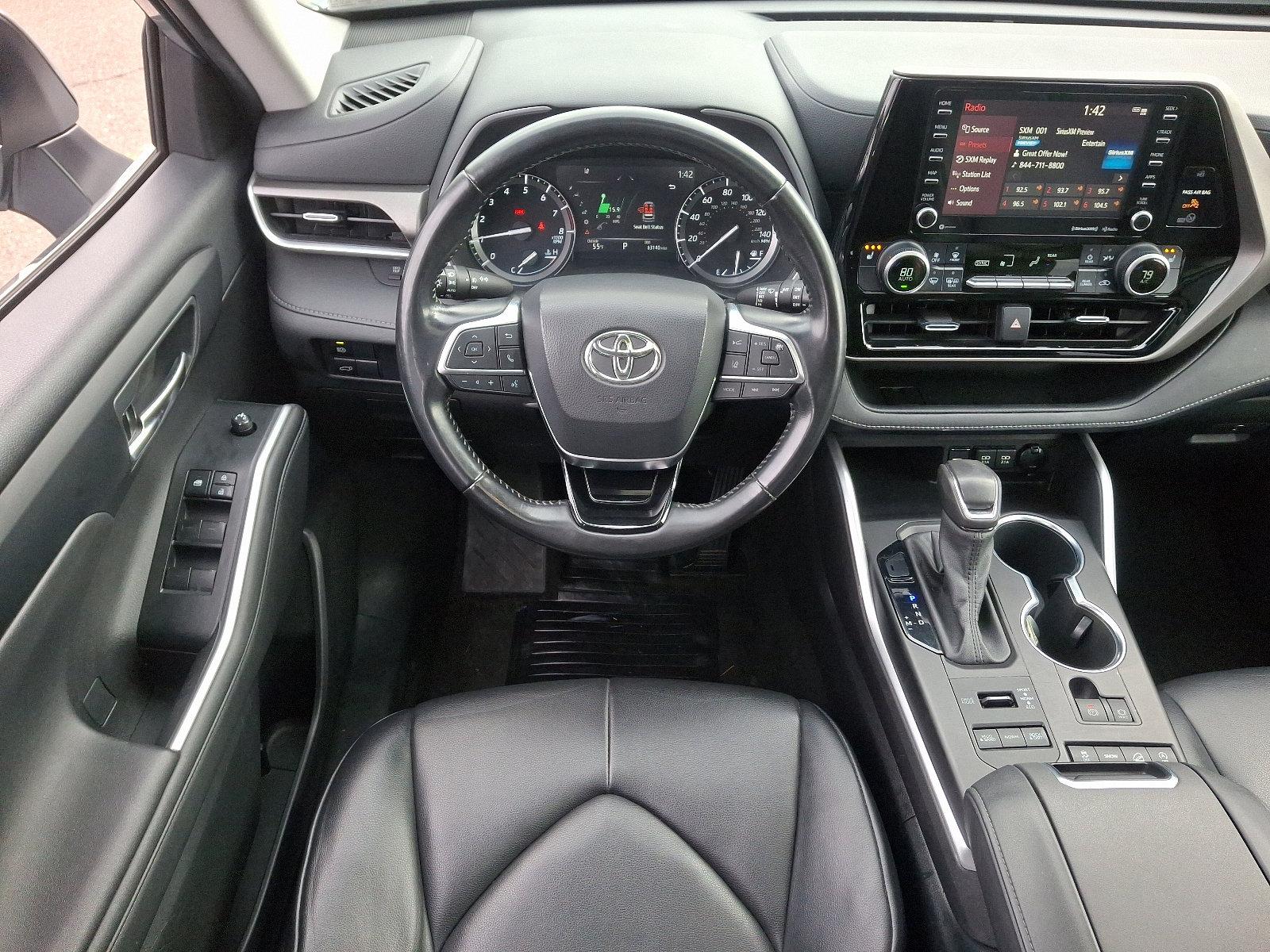 2021 Toyota Highlander Vehicle Photo in Trevose, PA 19053