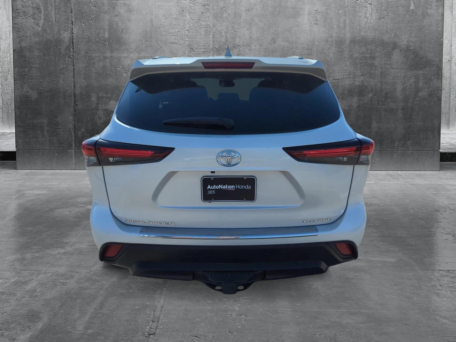 2024 Toyota Highlander Vehicle Photo in Memphis, TN 38125