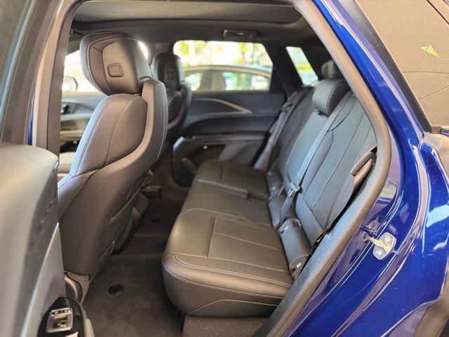 2024 Cadillac LYRIQ Vehicle Photo in DELRAY BEACH, FL 33483-3294