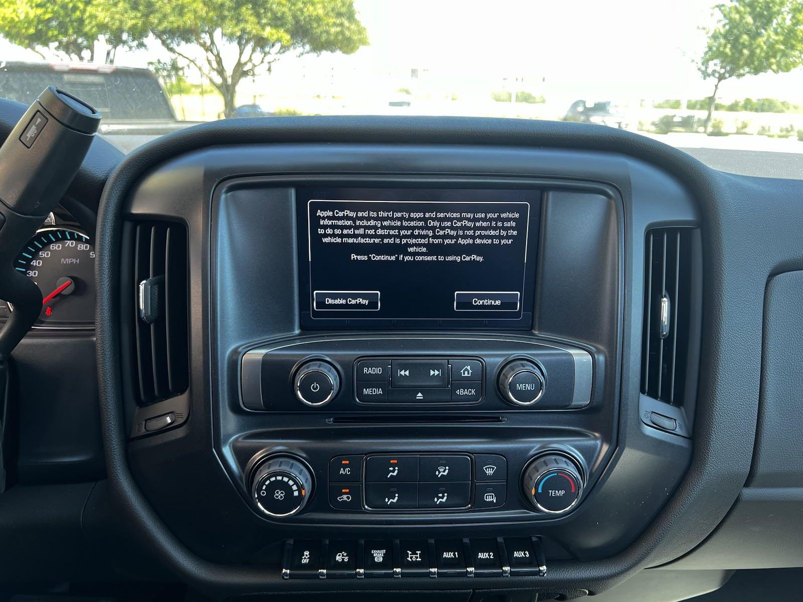 2024 Chevrolet Silverado 5500 HD Vehicle Photo in GEORGETOWN, TX 78626-7508