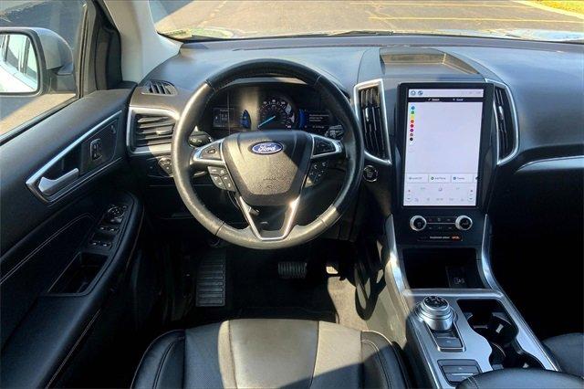 2022 Ford Edge Vehicle Photo in TOPEKA, KS 66609-0000