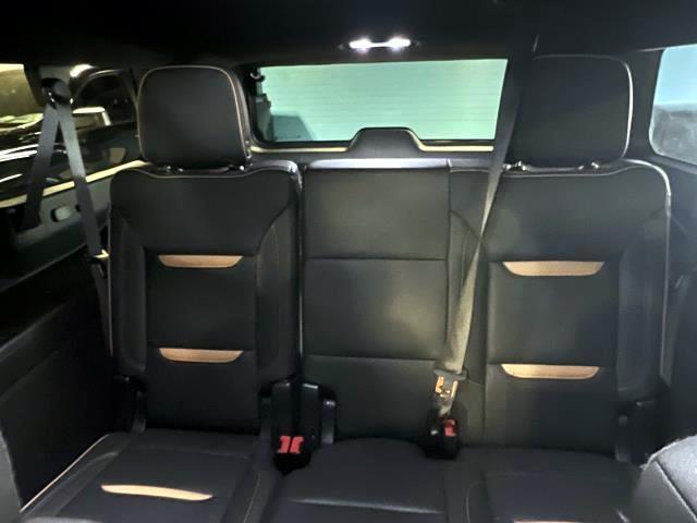 2023 GMC Yukon XL Vehicle Photo in Roslyn, NY 11576