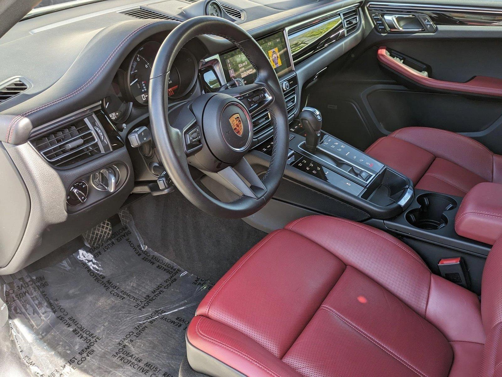 2022 Porsche Macan Vehicle Photo in Bethesda, MD 20852