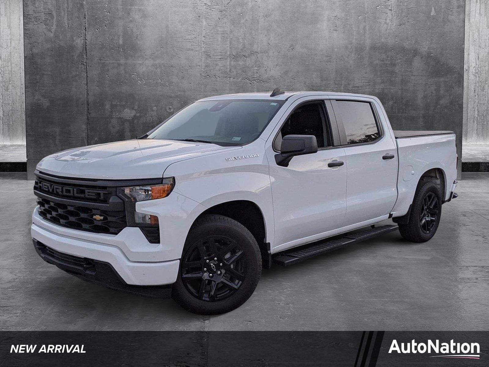 2024 Chevrolet Silverado 1500 Vehicle Photo in PEMBROKE PINES, FL 33024-6534