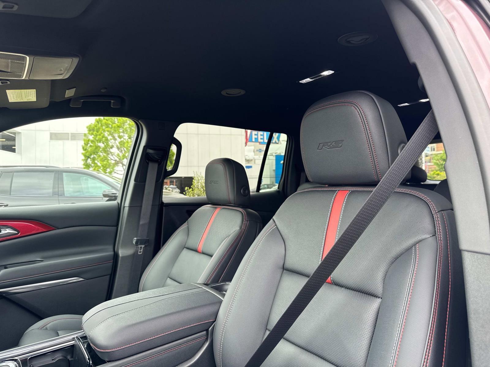 2025 Chevrolet Traverse Vehicle Photo in LOS ANGELES, CA 90007-3794