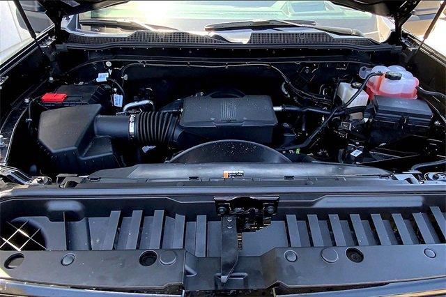2025 Chevrolet Silverado 2500 HD Vehicle Photo in TOPEKA, KS 66609-0000