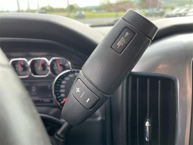 2017 Chevrolet Silverado 1500 Vehicle Photo in TULLY, NY 13159-3159