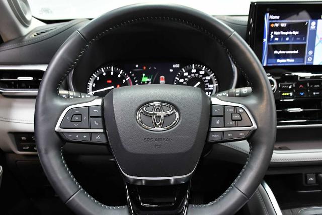 2021 Toyota Highlander Vehicle Photo in DALLAS, TX 75235