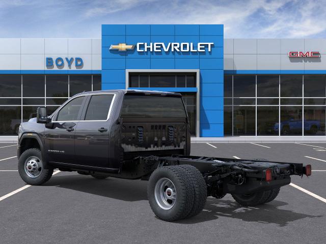 2025 GMC Sierra 3500 HD Chassis Cab Vehicle Photo in EMPORIA, VA 23847-1235