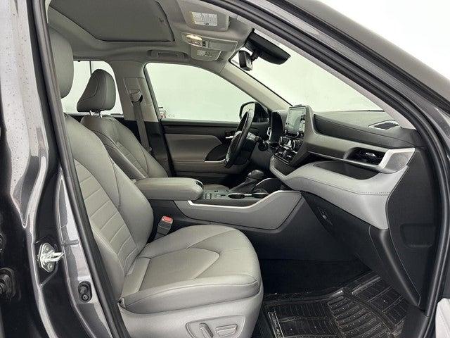 2022 Toyota Highlander Vehicle Photo in Grapevine, TX 76051