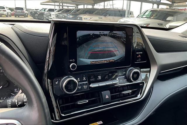 2023 Toyota Highlander Vehicle Photo in San Antonio, TX 78230