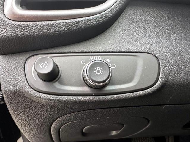 2022 Chevrolet Trax Vehicle Photo in Roslyn, NY 11576