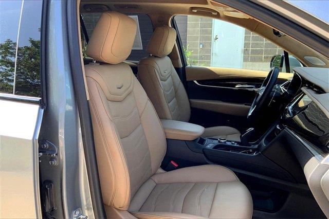 2024 Cadillac XT6 Vehicle Photo in KANSAS CITY, MO 64114-4545