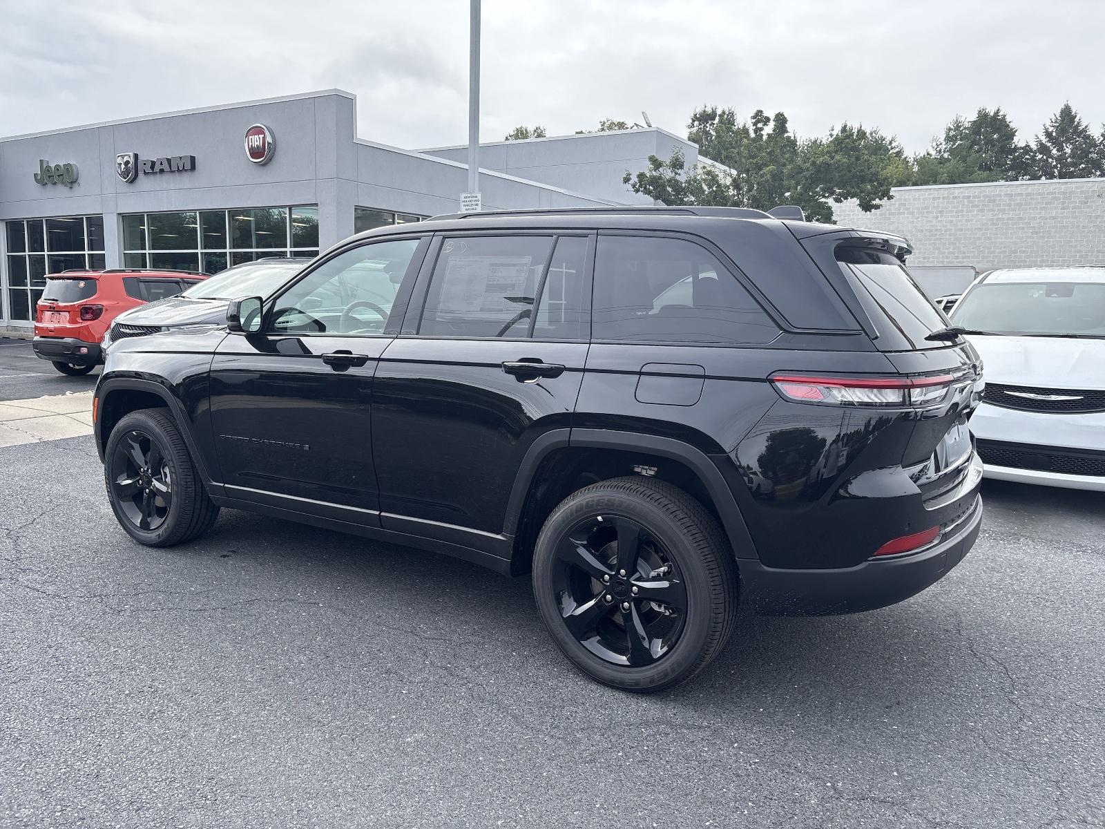 2025 Jeep Grand Cherokee Vehicle Photo in Mechanicsburg, PA 17050-1707