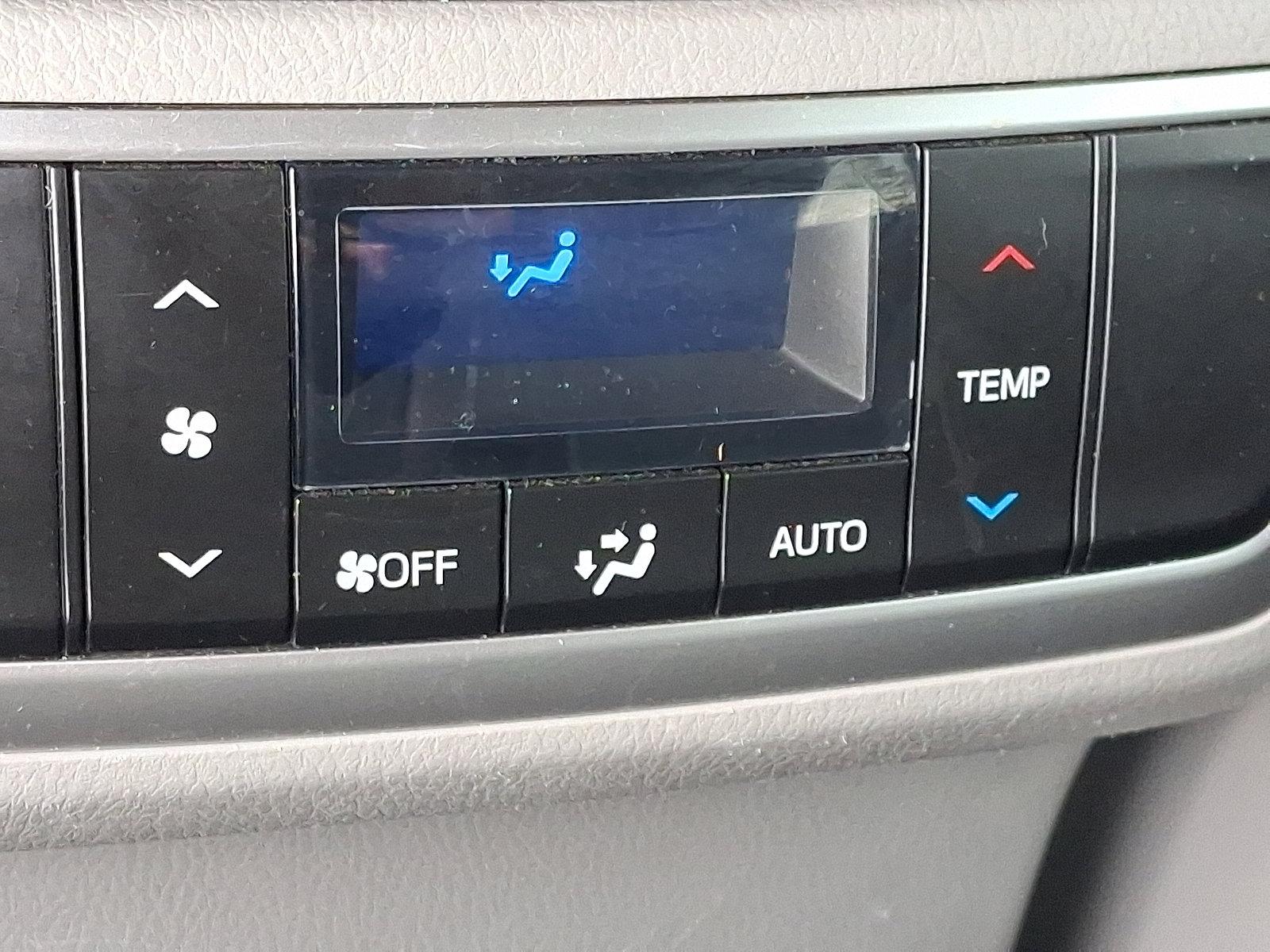 2016 Toyota Highlander Vehicle Photo in Lancaster, PA 17601