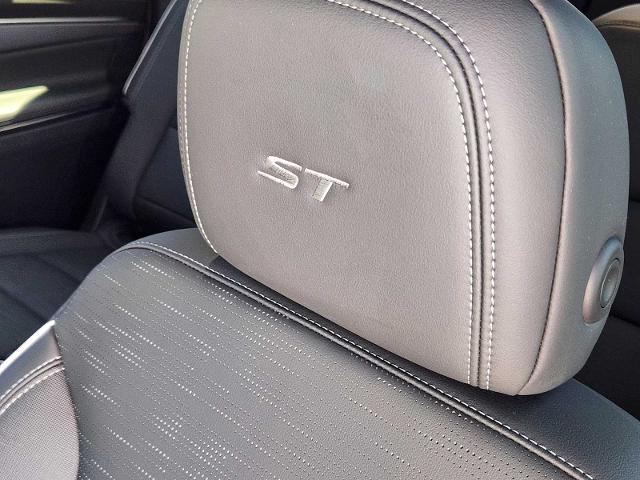 2025 Buick Enclave Vehicle Photo in DENTON, TX 76210-9321