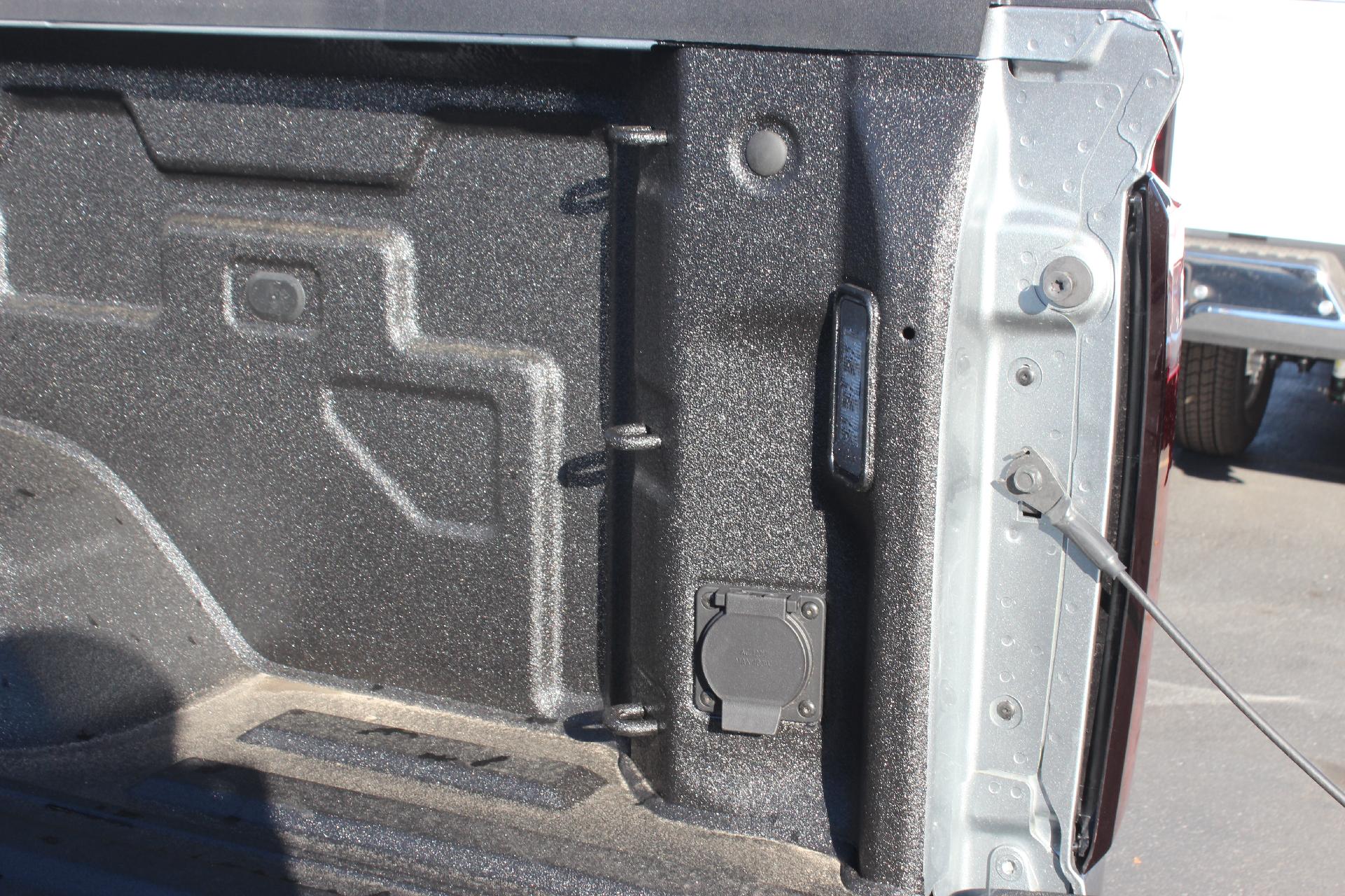 2025 GMC Sierra 2500 HD Vehicle Photo in AURORA, CO 80012-4011
