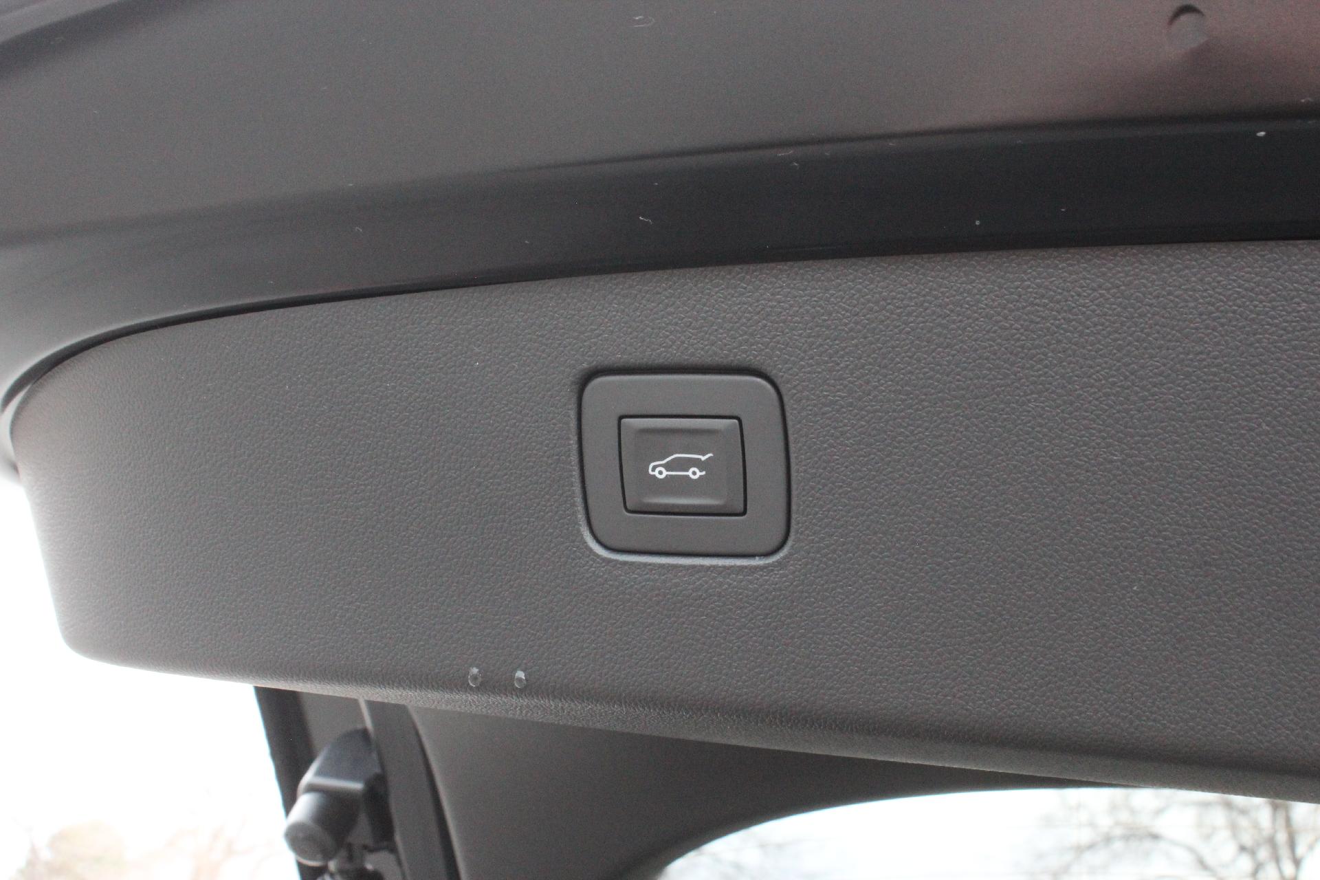 2025 Buick Envista Vehicle Photo in AURORA, CO 80012-4011