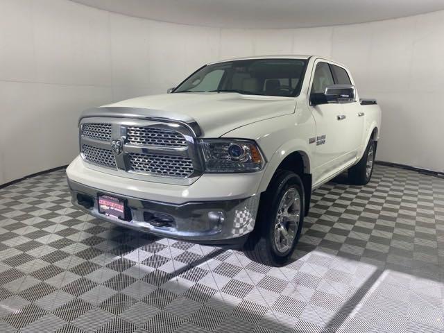 2017 Ram 1500 Vehicle Photo in MEDINA, OH 44256-9001