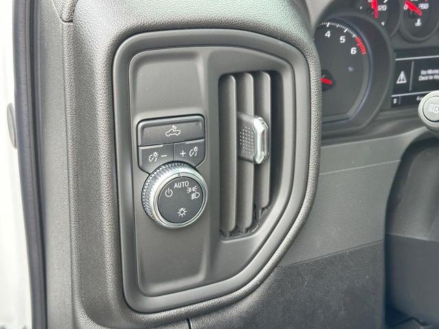 2025 GMC Sierra 1500 Vehicle Photo in COLUMBIA, MO 65203-3903