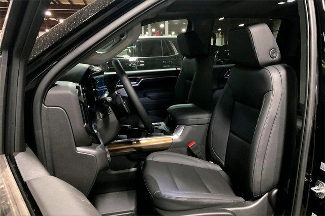 2025 Chevrolet Silverado 1500 Vehicle Photo in KANSAS CITY, MO 64114-4502