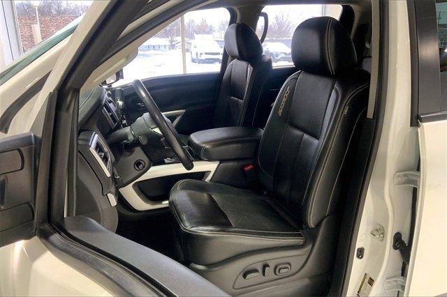 2018 Nissan Titan Vehicle Photo in TOPEKA, KS 66609-0000
