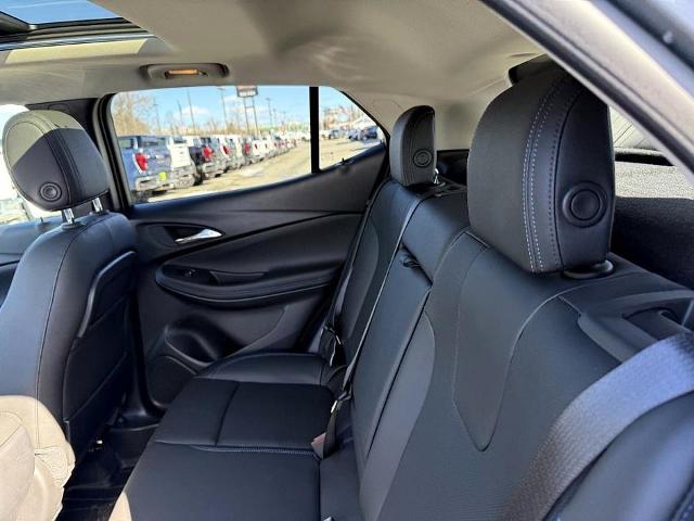 2025 Buick Encore GX Vehicle Photo in CHICOPEE, MA 01020-5001