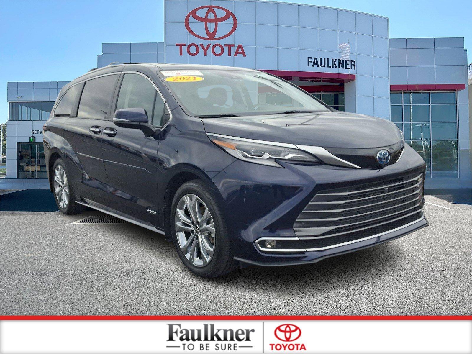 2021 Toyota Sienna Vehicle Photo in Harrisburg, PA 17111