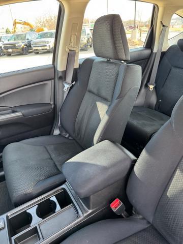 2015 Honda CR-V Vehicle Photo in Peoria, IL 61615