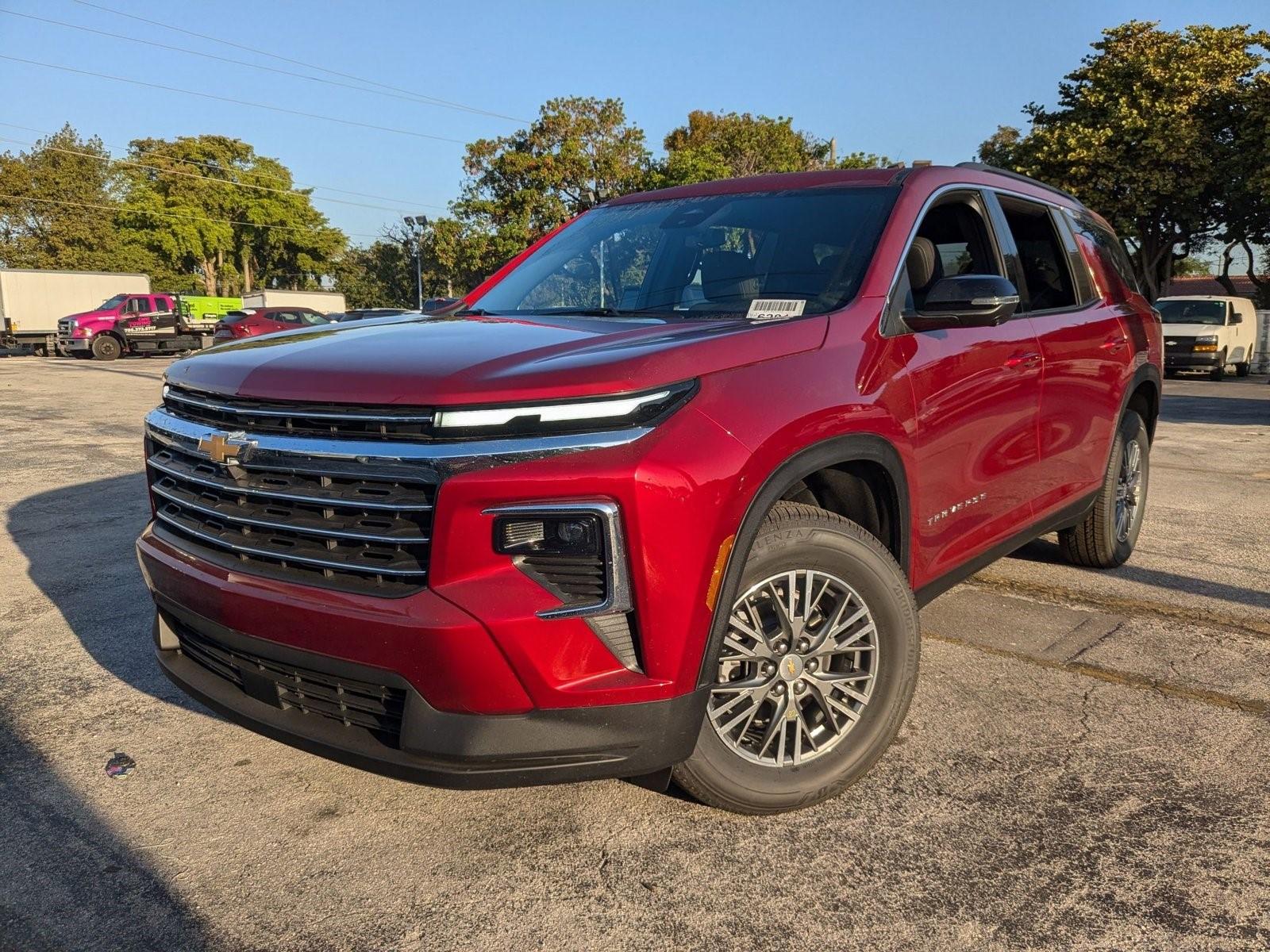 2025 Chevrolet Traverse Vehicle Photo in MIAMI, FL 33134-2699