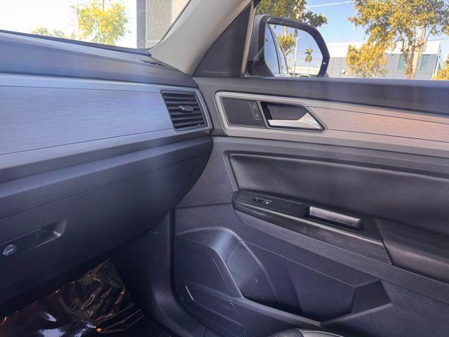 2019 Volkswagen Atlas Vehicle Photo in DELRAY BEACH, FL 33483-3294