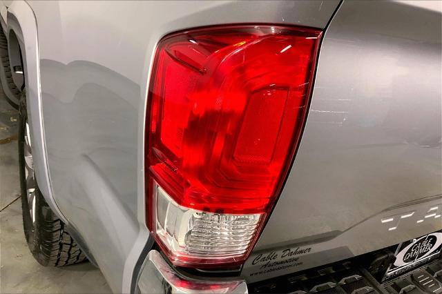 2017 Toyota Tacoma Vehicle Photo in Lees Summit, MO 64086