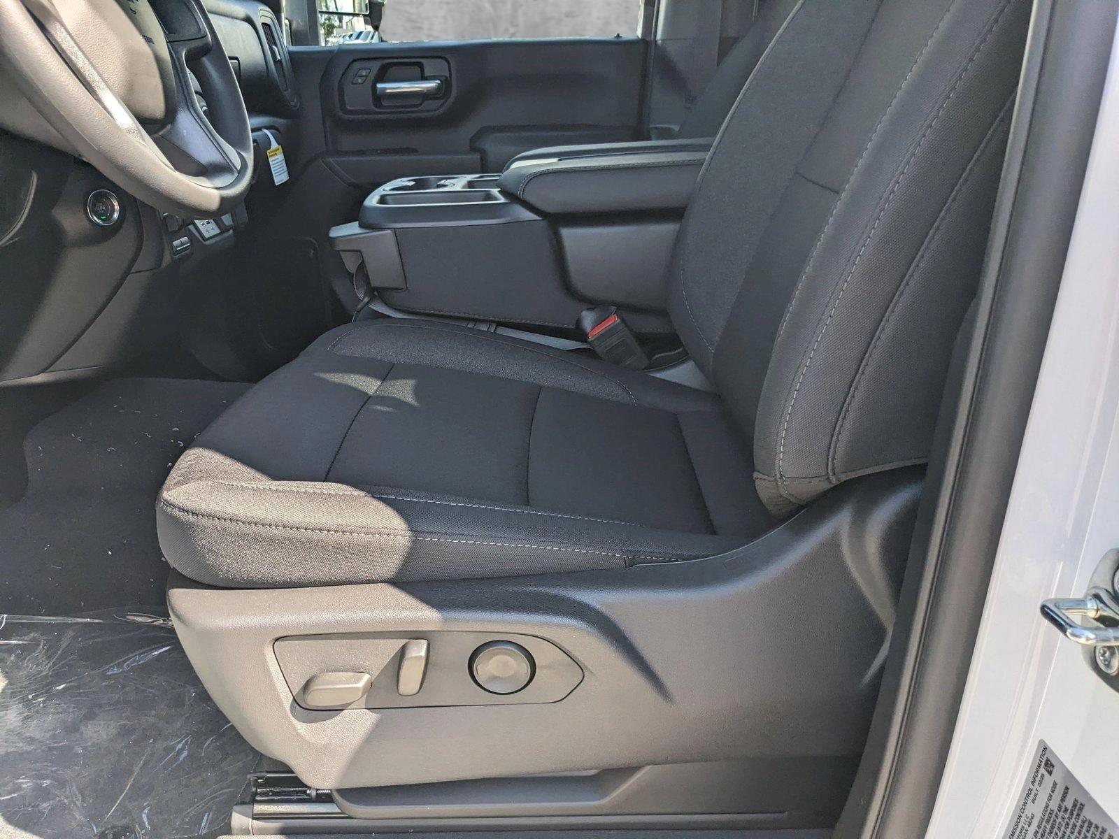 2025 Chevrolet Silverado 2500 HD Vehicle Photo in MIAMI, FL 33172-3015