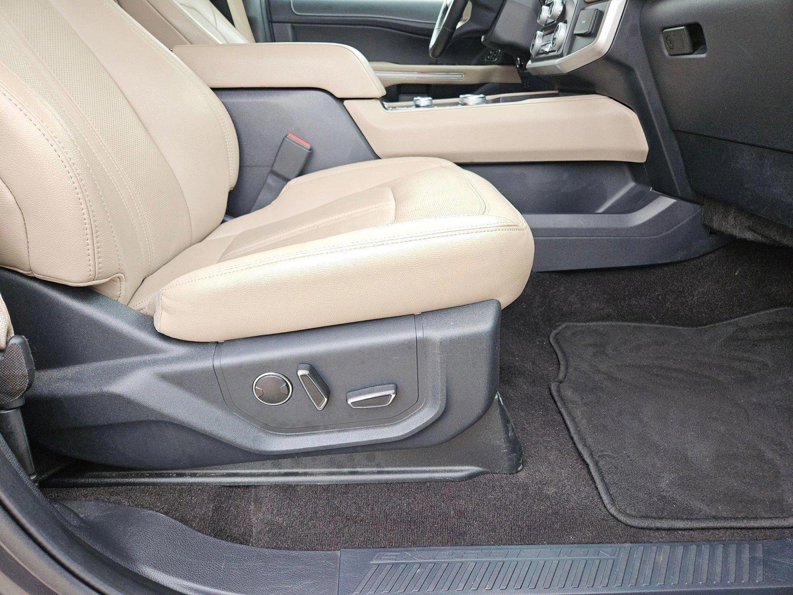 2022 Ford Expedition Vehicle Photo in CORPUS CHRISTI, TX 78416-1100