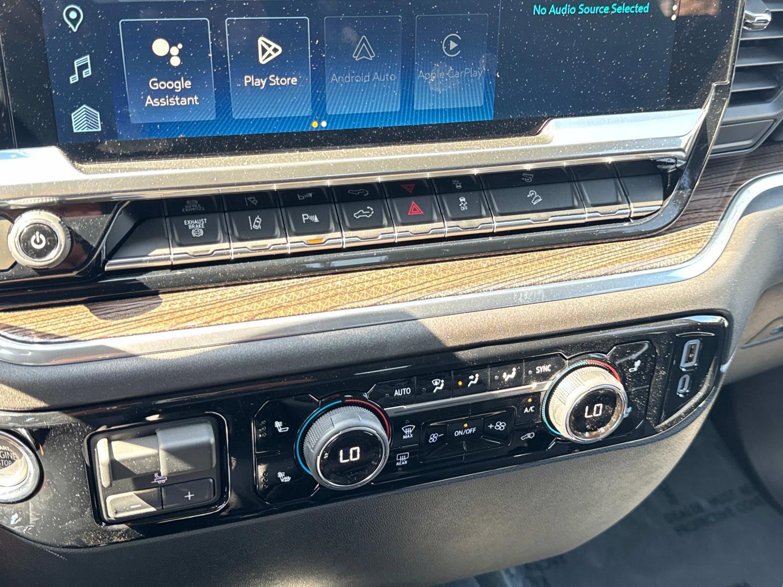 2025 Chevrolet Silverado 2500 HD Vehicle Photo in LOS ANGELES, CA 90007-3794