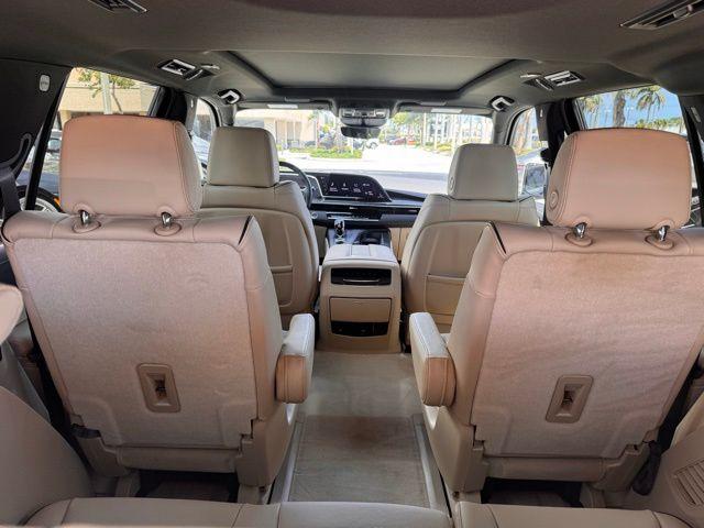 2024 Cadillac Escalade Vehicle Photo in DELRAY BEACH, FL 33483-3294