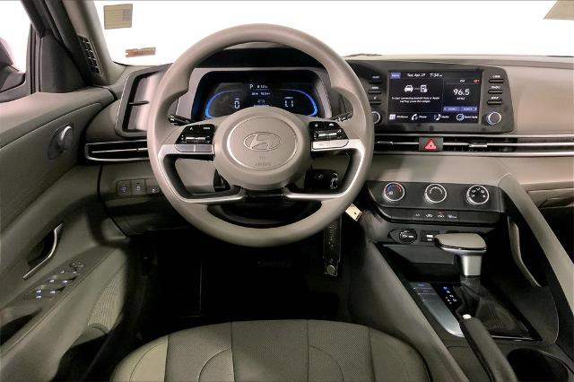 2024 Hyundai ELANTRA Vehicle Photo in Lees Summit, MO 64086