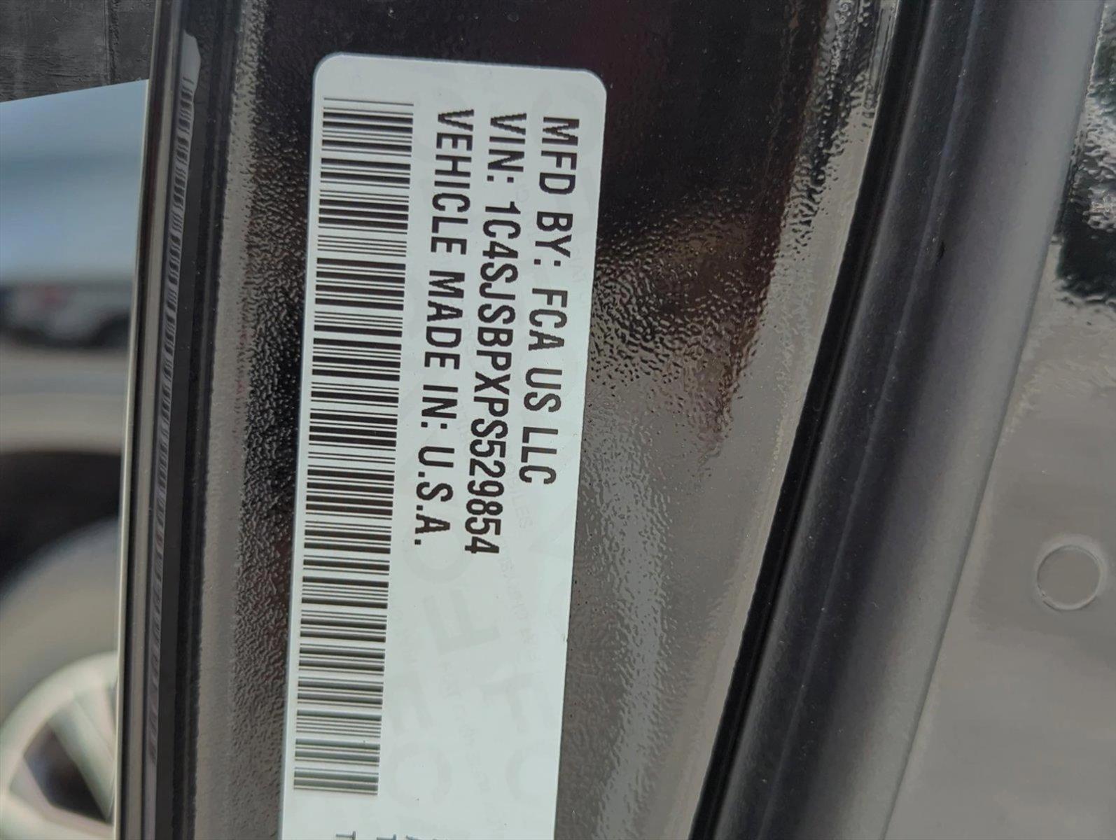 2023 Jeep Wagoneer L Vehicle Photo in Ft. Myers, FL 33907