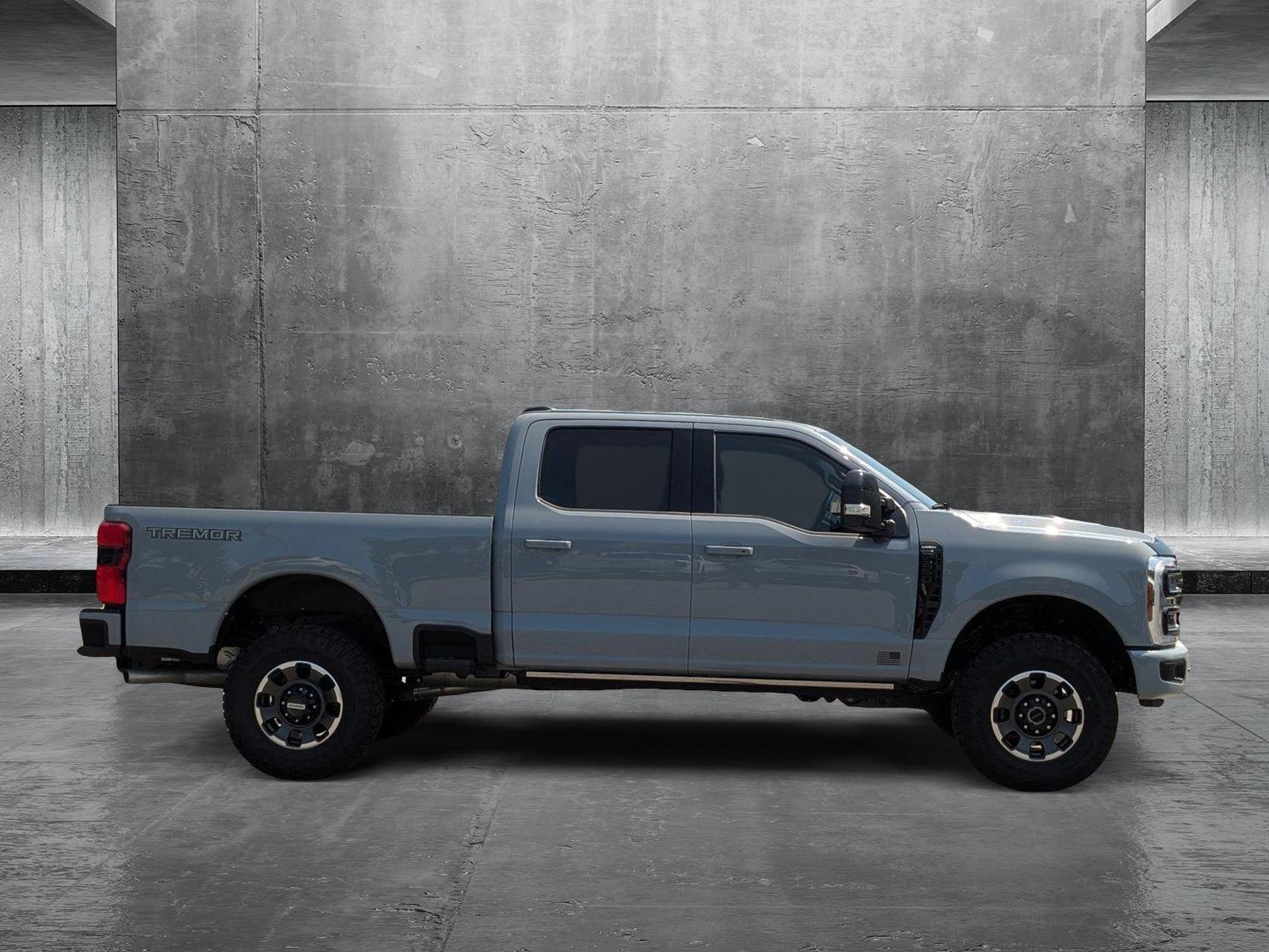 2024 Ford Super Duty F-250 SRW Vehicle Photo in St. Petersburg, FL 33713