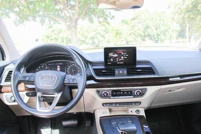 2019 Audi Q5 Vehicle Photo in HOUSTON, TX 77090