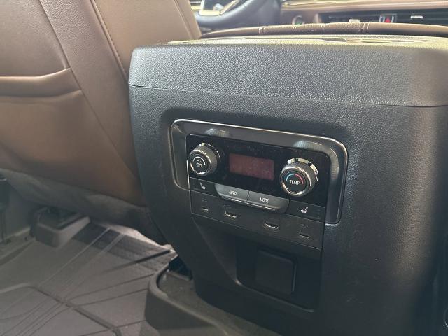 2025 Chevrolet Suburban Vehicle Photo in MANHATTAN, KS 66502-5036