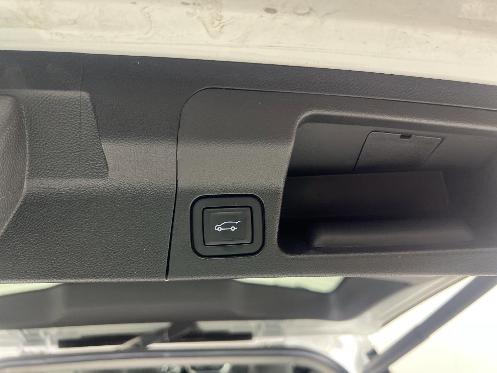2023 GMC Acadia Vehicle Photo in GEORGETOWN, TX 78626-7508