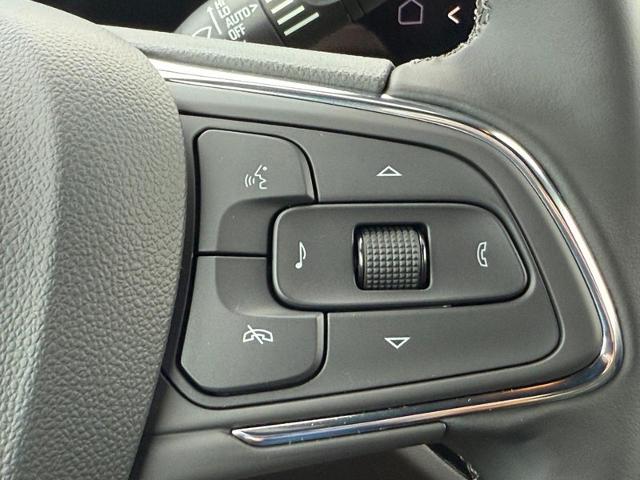 2025 Buick Envista Vehicle Photo in COLUMBIA, MO 65203-3903