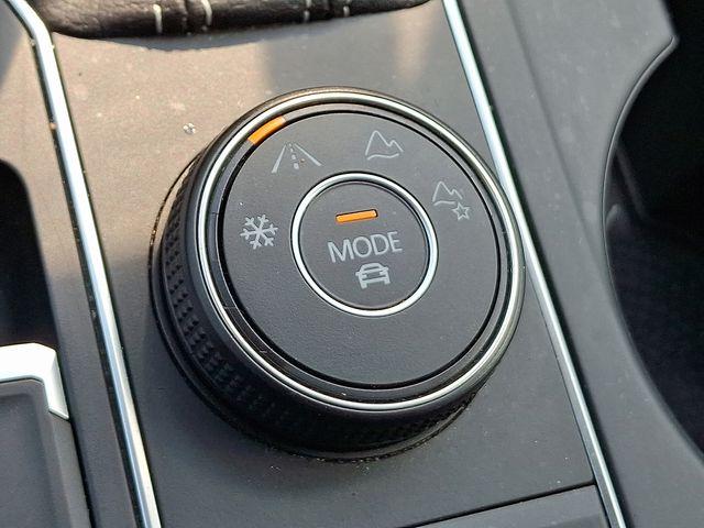 2021 Volkswagen Atlas Cross Sport Vehicle Photo in DANBURY, CT 06810-5034