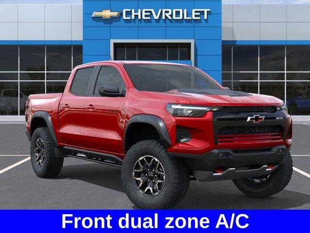 2025 Chevrolet Colorado Vehicle Photo in BROCKTON, MA 02301-7113