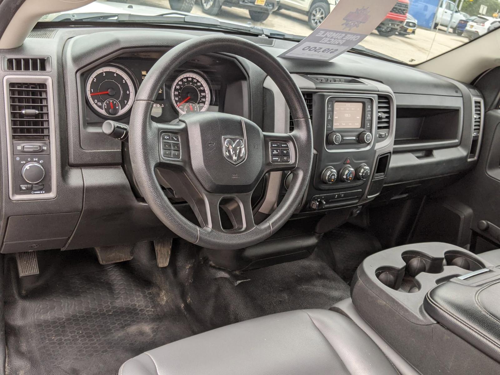 2021 Ram 1500 Classic Vehicle Photo in Seguin, TX 78155