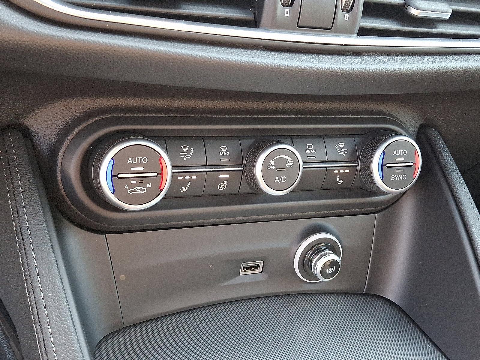 2025 Alfa Romeo Stelvio Vehicle Photo in Willow Grove, PA 19090