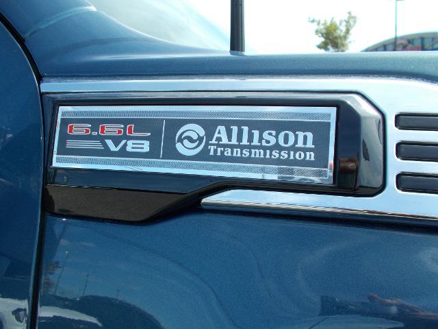 2025 GMC Sierra 2500 HD Vehicle Photo in LOWELL, MA 01852-4336